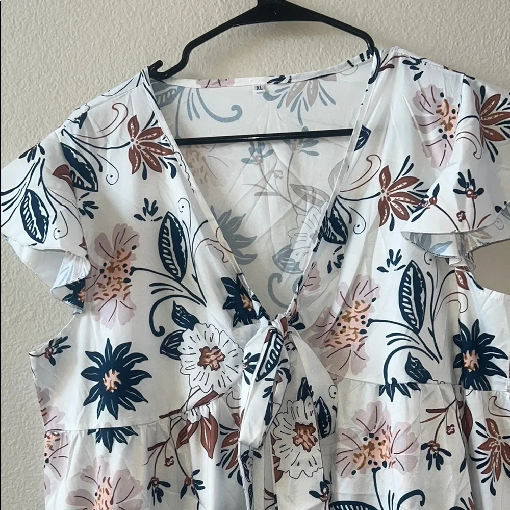 Floral White hi-low Dress size xl EUC - Picture 6 of 6